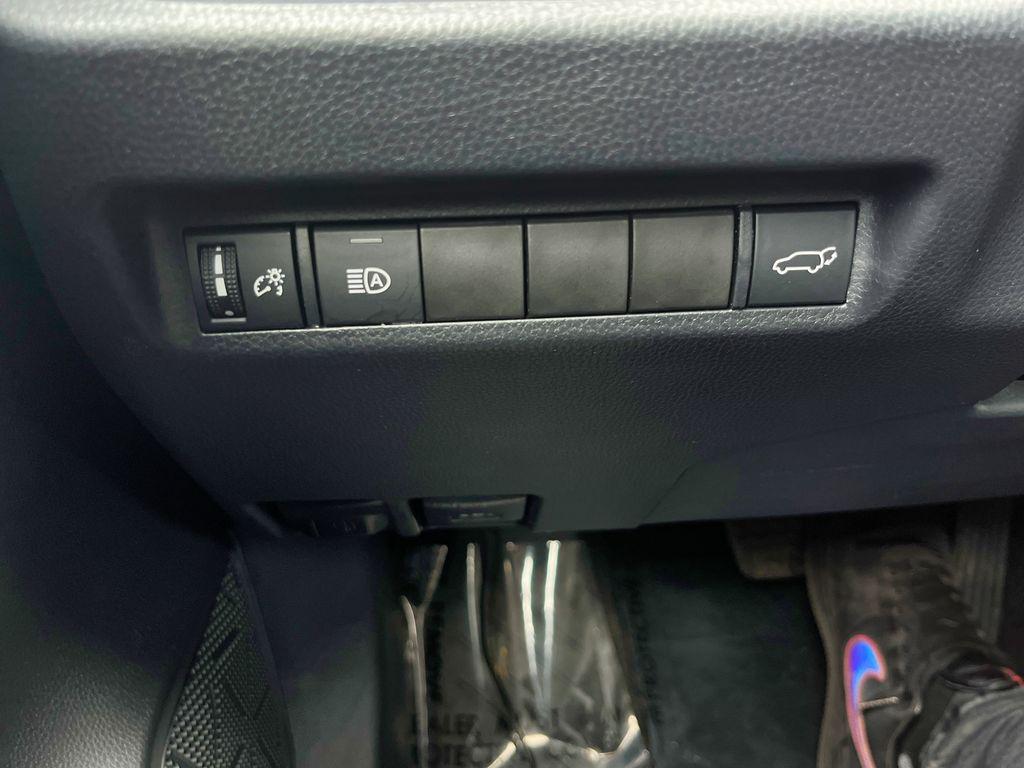 2022 Toyota RAV4 XLE 缩略图 40