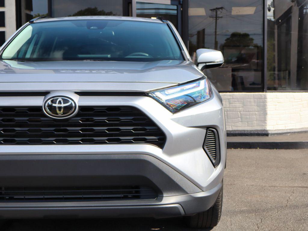 2022 Toyota RAV4 XLE 照片 9