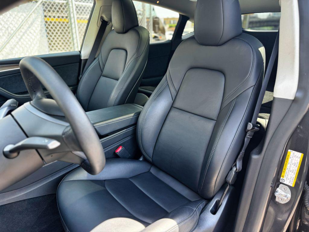 صورة مصغرة 39 لـ 2024 Tesla MODEL Y LONG RANGE SINGLE MOTOR REAR-WHEEL DRIVE