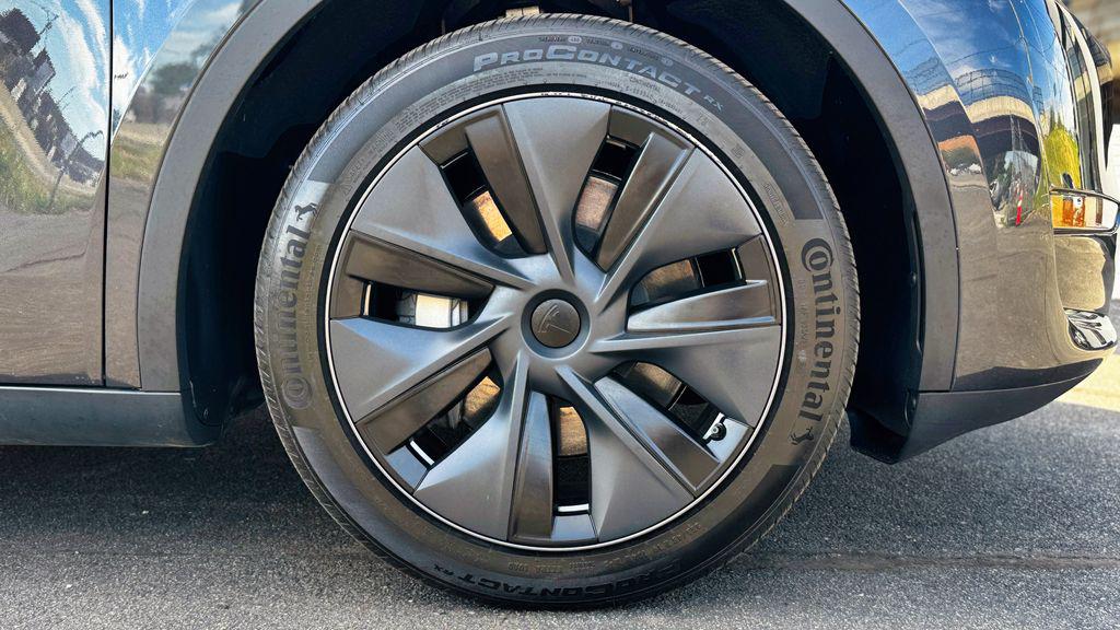 صورة مصغرة 33 لـ 2024 Tesla MODEL Y LONG RANGE SINGLE MOTOR REAR-WHEEL DRIVE