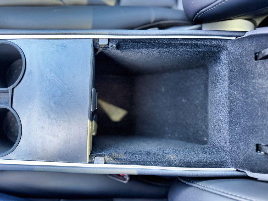 صورة مصغرة 62 لـ 2024 Tesla MODEL Y LONG RANGE SINGLE MOTOR REAR-WHEEL DRIVE