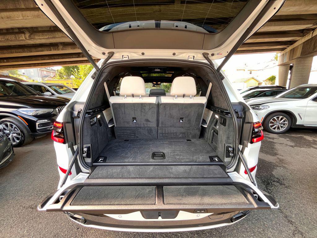 صورة مصغرة 73 لـ 2024 BMW X7 M60I