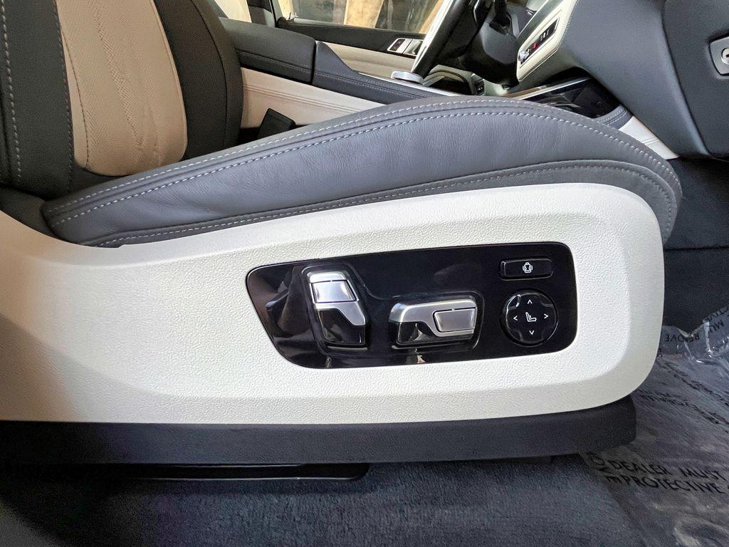 صورة مصغرة 59 لـ 2024 BMW X7 M60I