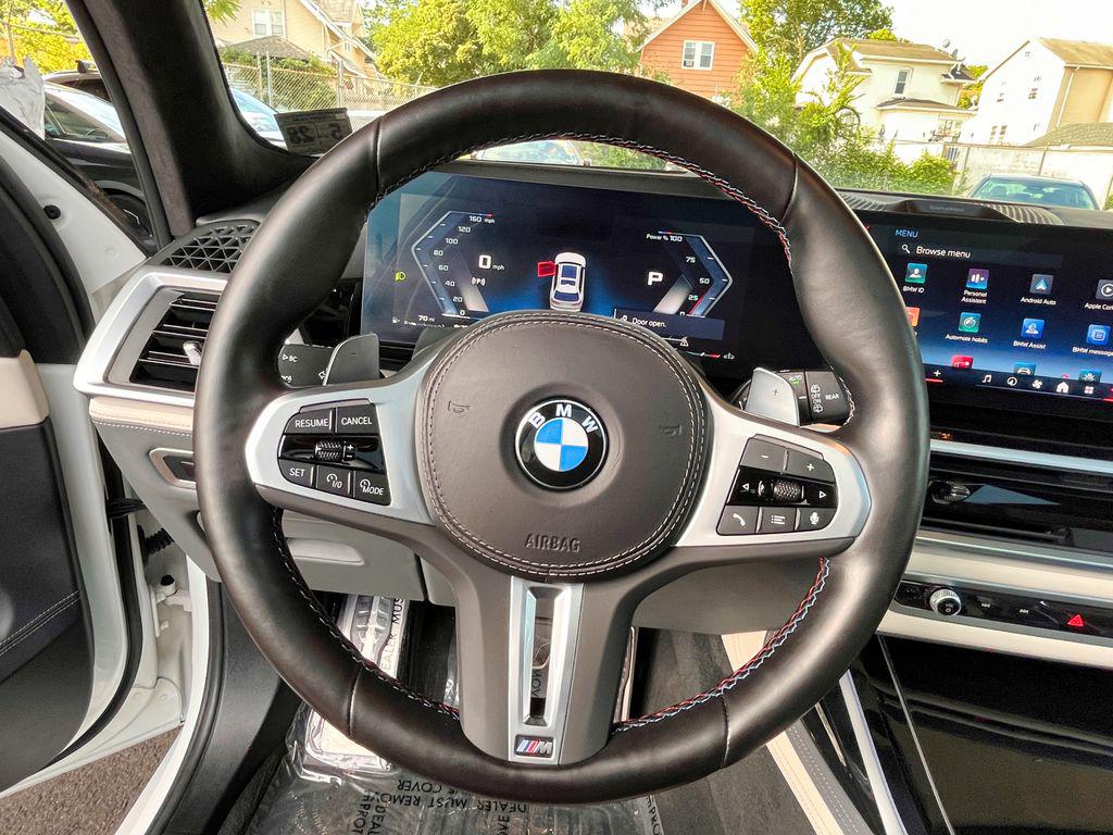 صورة مصغرة 28 لـ 2024 BMW X7 M60I
