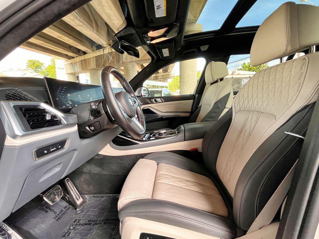 صورة مصغرة 15 لـ 2024 BMW X7 M60I