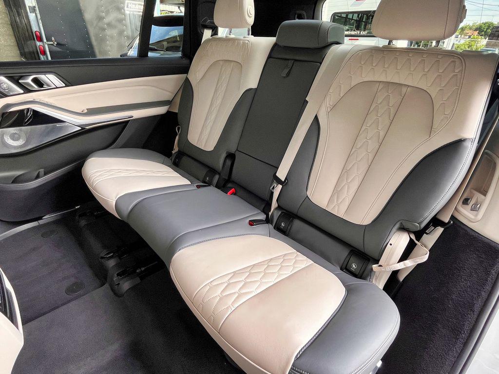 صورة مصغرة 47 لـ 2024 BMW X7 M60I