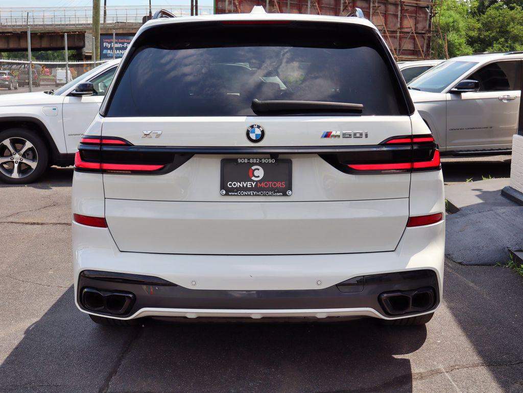 2024 BMW X7 M60I — фото 6