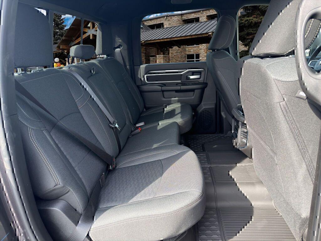 2026 RAM 3500 BIG HORN CREW CAB 4X4 8' BOX thumbnail 17