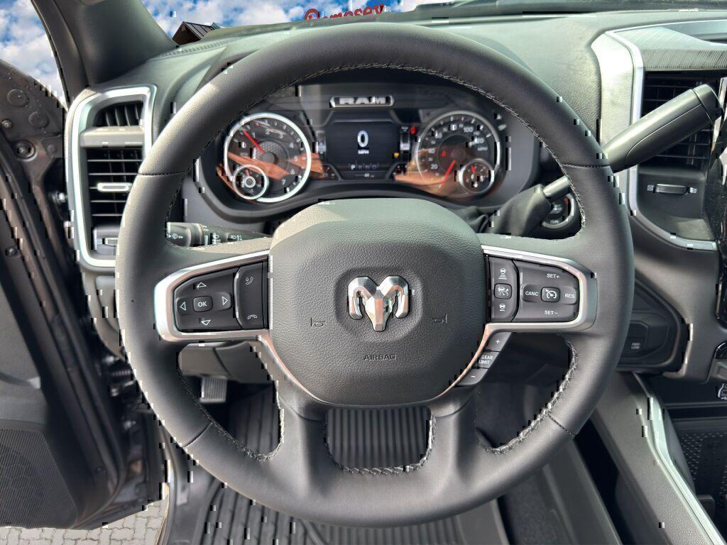 صورة 10 لـ 2025 RAM 2500 BIG HORN CREW CAB 4X4 8' BOX