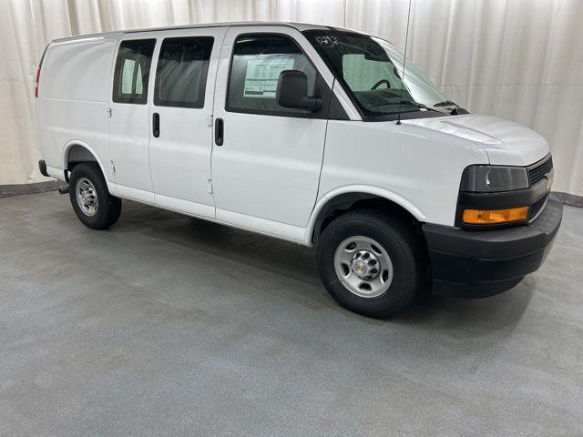 New 2026 Chevrolet Express 2500 Work Van