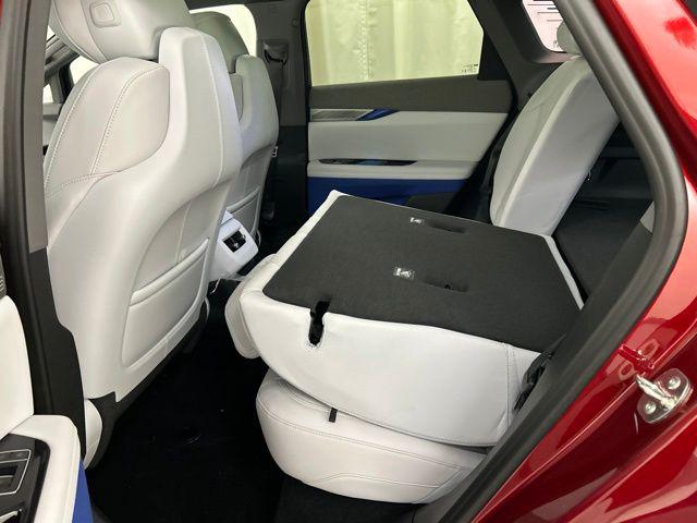 2027 Cadillac OPTIQ PREMIUM LUXURY thumbnail 20