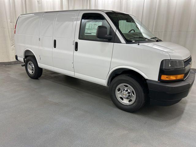 New 2026 Chevrolet Express 2500 Work Van