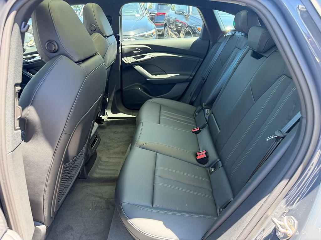 صورة مصغرة 24 لـ 2027 AUDI A6 E-TRON PLUS