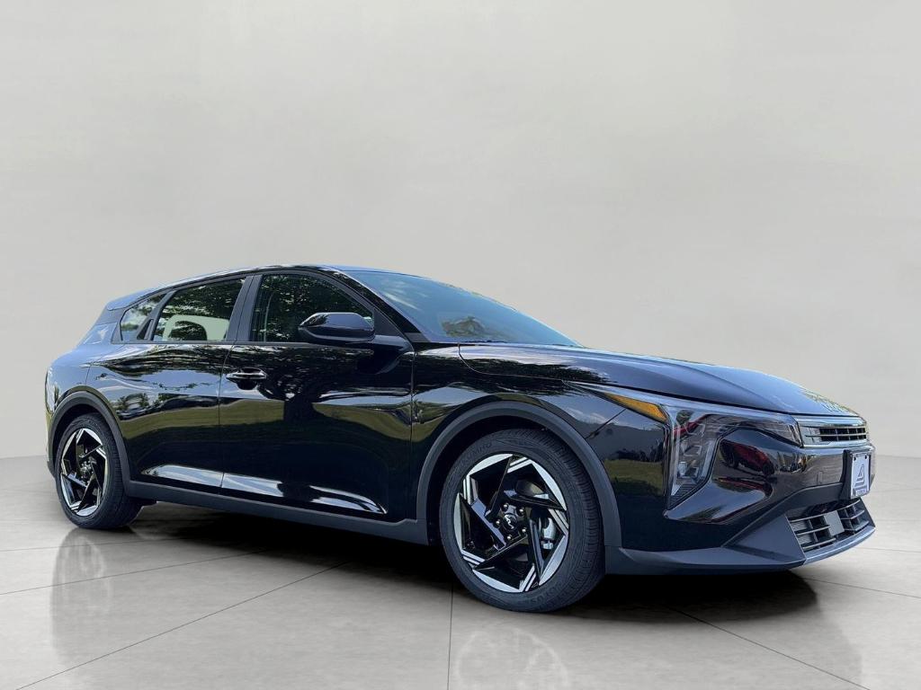 New 2026 Kia K4 EX