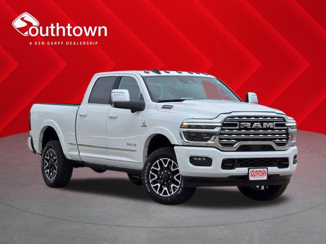 New 2025 RAM 2500 Limited Crew Cab 4x4 6'4' Box