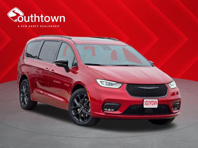 New 2026 Chrysler Pacifica L