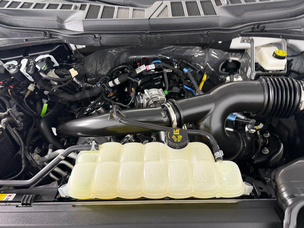 2025 FORD F-150 STX — миниатюра 33