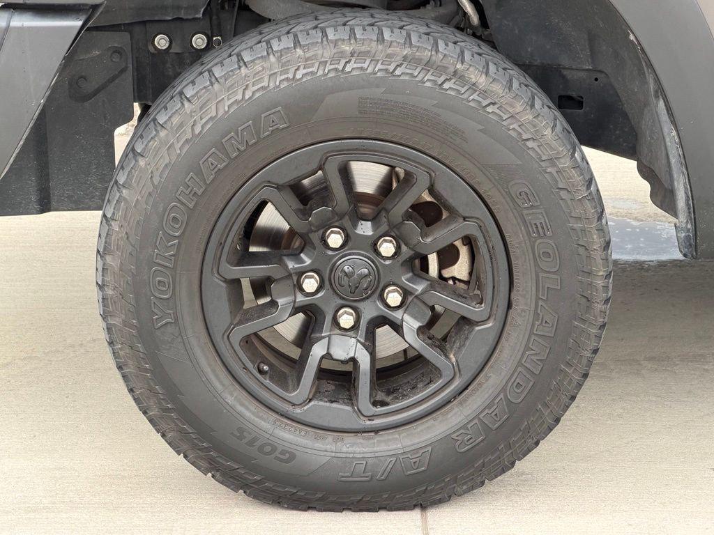 2023 RAM 1500 CLASSIC WARLOCK QUAD CAB 4X4 6'4' BOX 照片 7