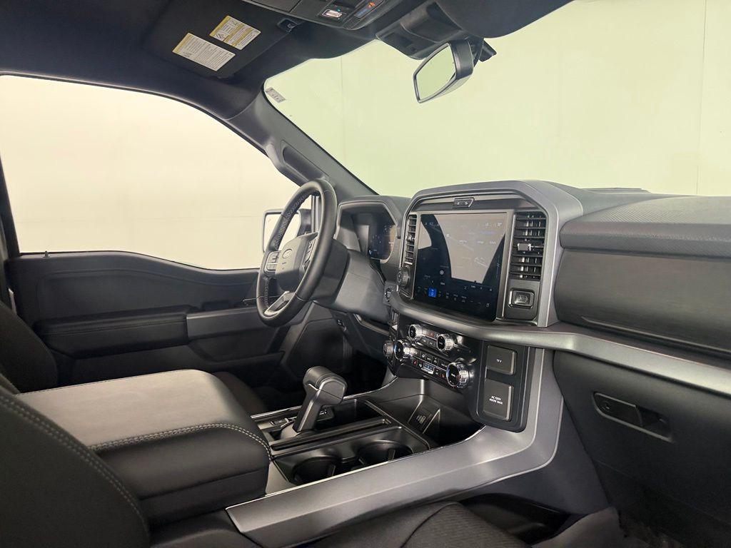 صورة مصغرة 30 لـ 2026 FORD F-150 XLT