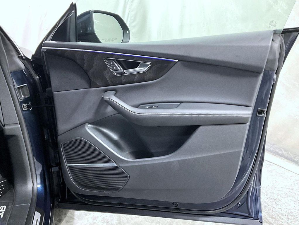 صورة مصغرة 17 لـ 2023 AUDI Q8 55 PRESTIGE