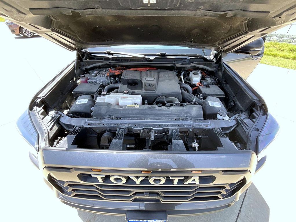 2023 Toyota SEQUOIA TRD PRO thumbnail 26