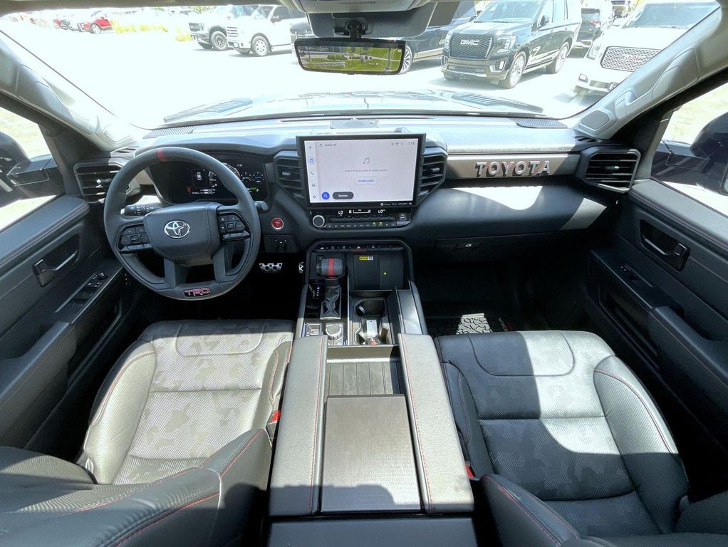 2023 Toyota SEQUOIA TRD PRO thumbnail 15
