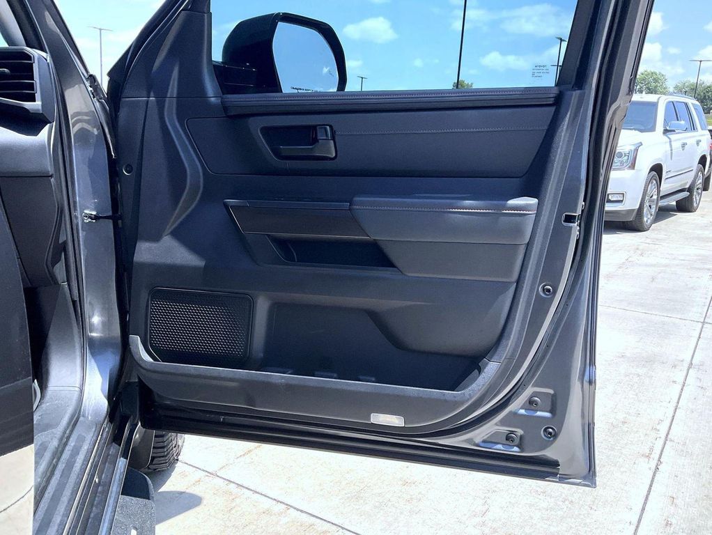 2023 Toyota SEQUOIA TRD PRO thumbnail 17