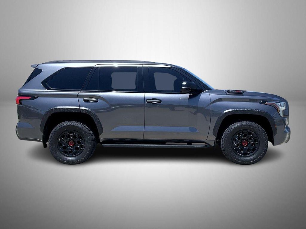 2023 Toyota SEQUOIA TRD PRO — фото 4