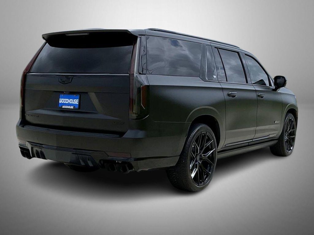2024 Cadillac ESCALADE ESV V-SERIES 照片 5