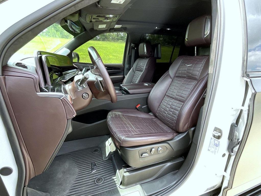 2024 Cadillac ESCALADE ESV V-SERIES 照片 10
