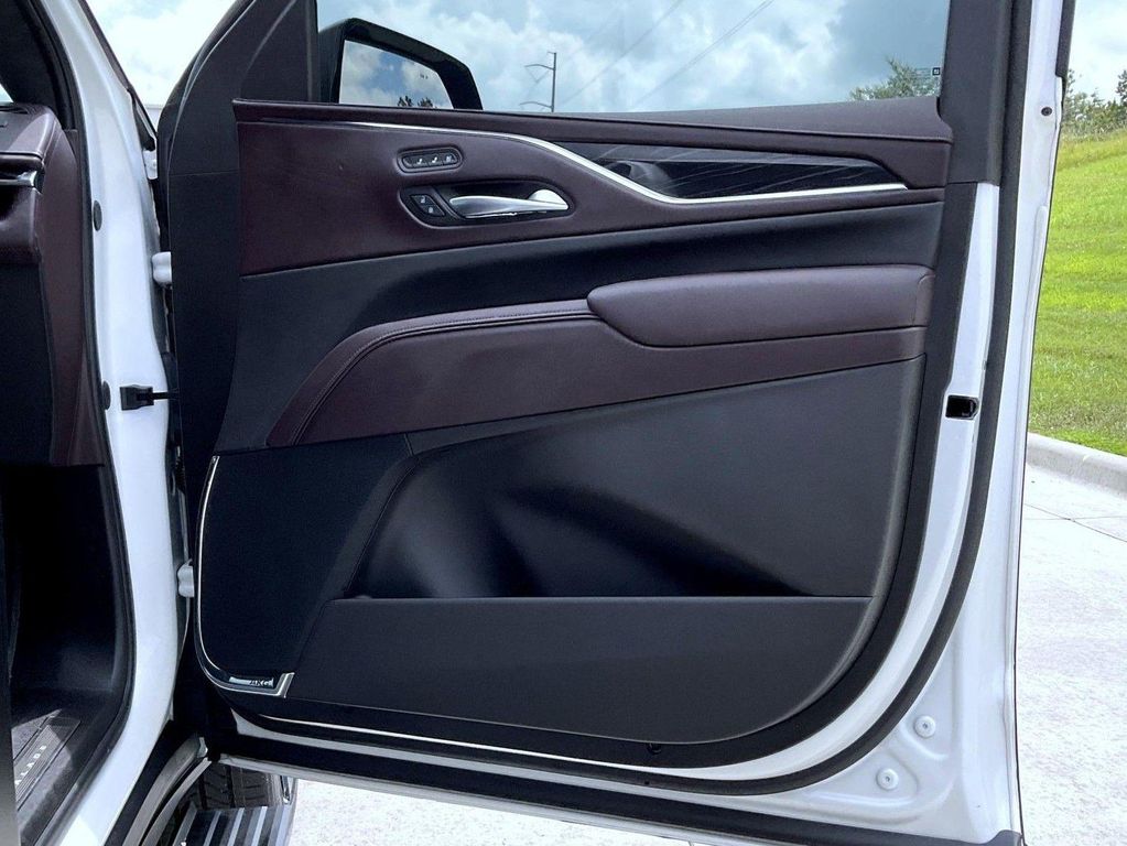 2024 Cadillac ESCALADE ESV V-SERIES — миниатюра 17