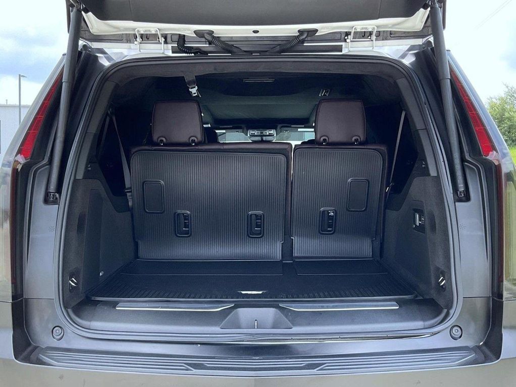 2024 Cadillac ESCALADE ESV V-SERIES — миниатюра 25