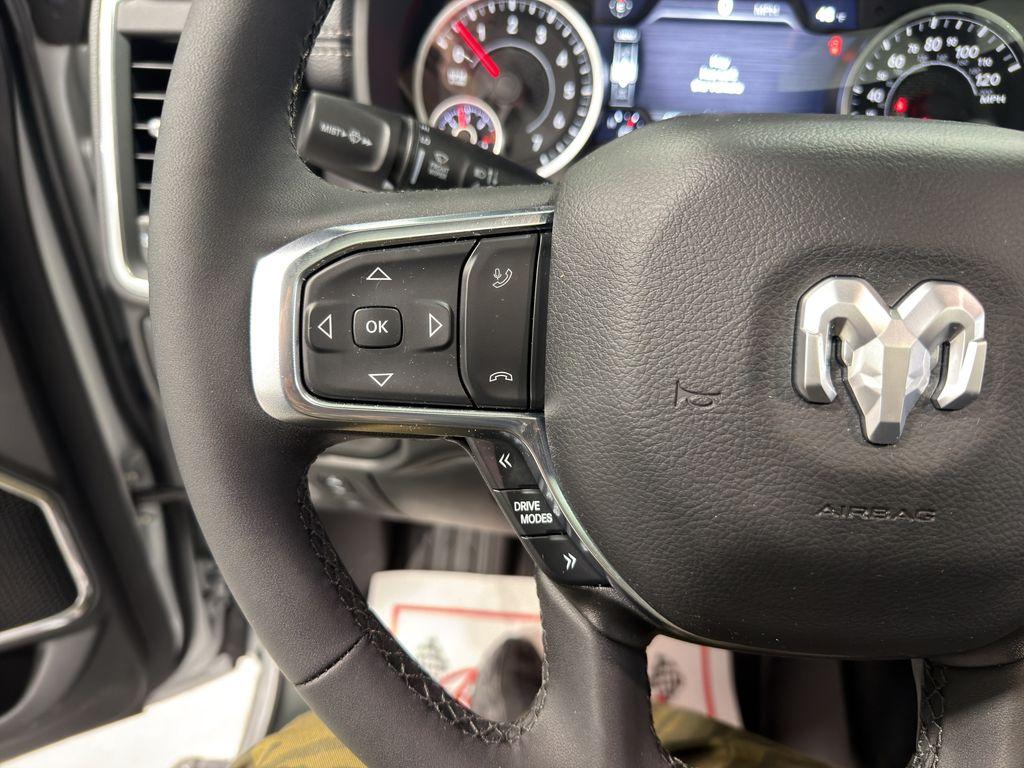 صورة مصغرة 26 لـ 2026 RAM 1500 LARAMIE