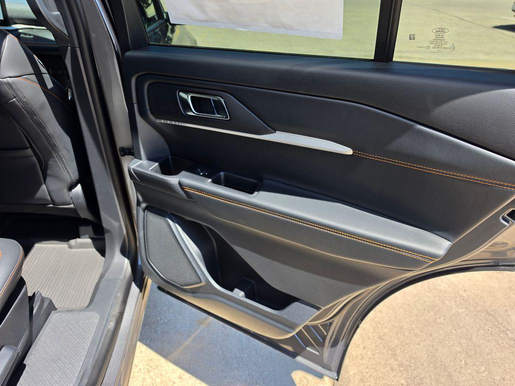 2026 FORD EXPLORER TREMOR 缩略图 17