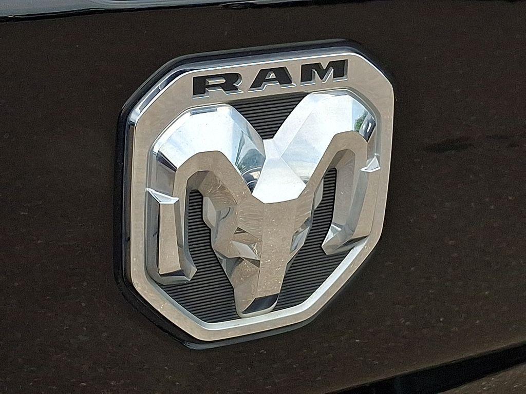 صورة مصغرة 29 لـ 2023 RAM 1500 BIG HORN