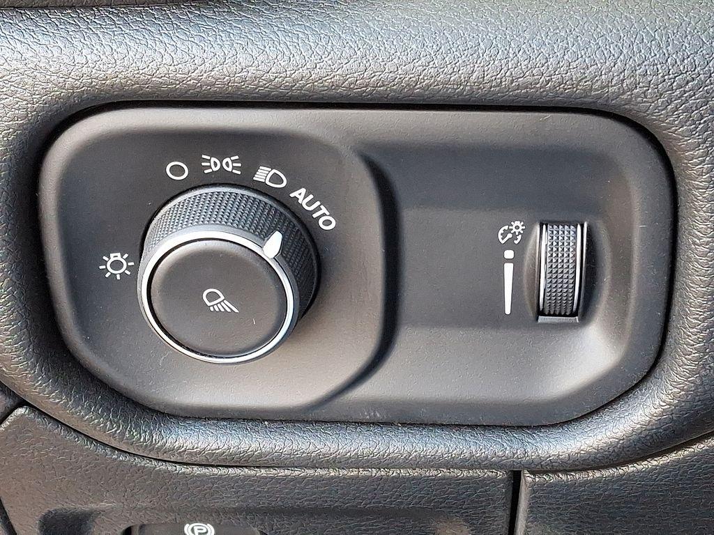 2025 RAM 1500 TRADESMAN — миниатюра 18