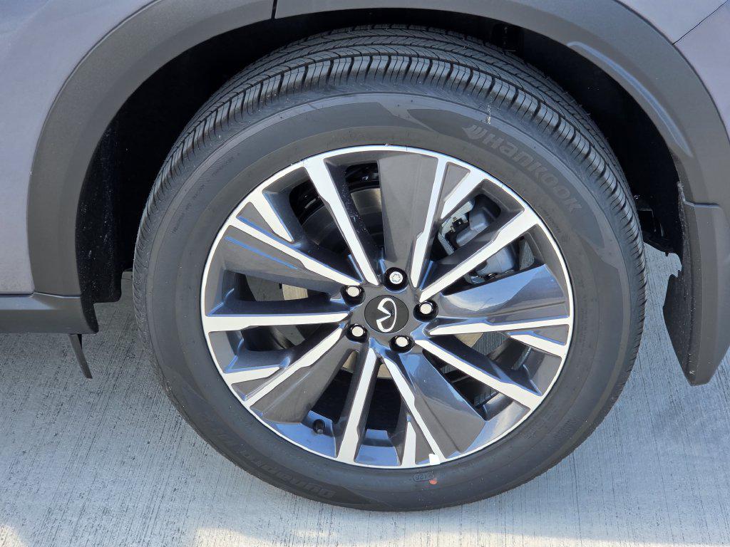 2027 Infiniti QX60 LUXE FWD 照片 6