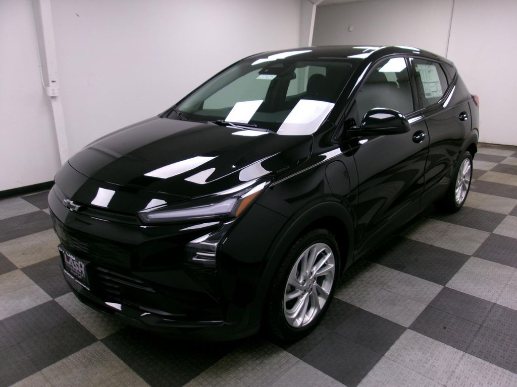 New 2027 Chevrolet Bolt LT FWD
