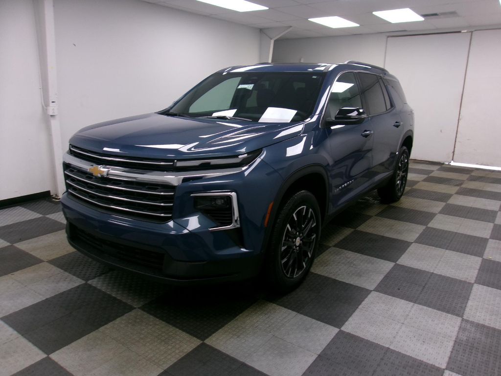 New 2026 Chevrolet Traverse LT