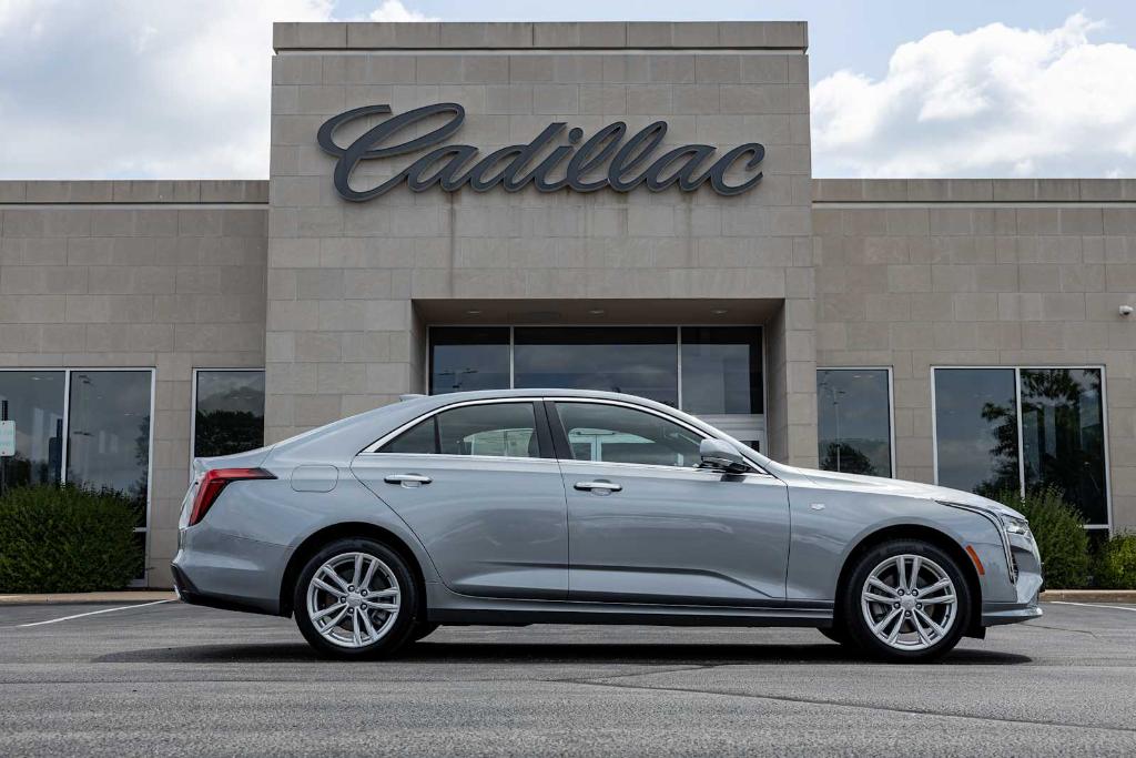 2025 Cadillac CT4 LUXURY 照片 8