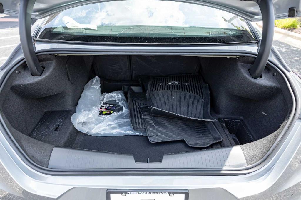 صورة مصغرة 33 لـ 2025 Cadillac CT4 LUXURY