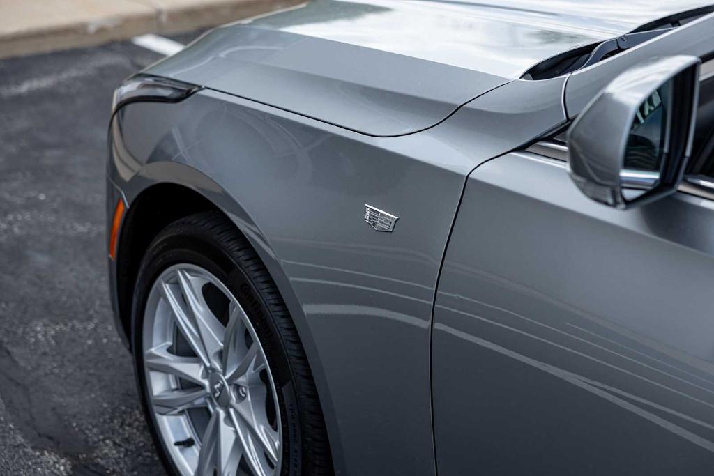 صورة مصغرة 36 لـ 2025 Cadillac CT4 LUXURY