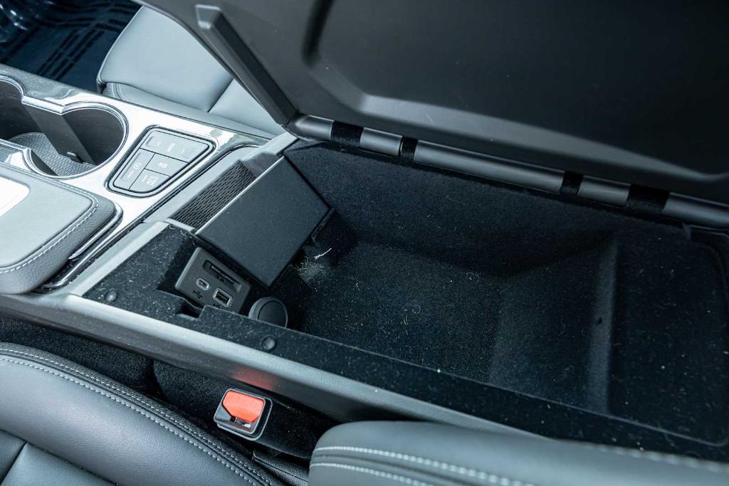 صورة مصغرة 26 لـ 2025 Cadillac CT4 LUXURY