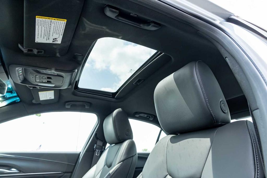 صورة مصغرة 28 لـ 2025 Cadillac CT4 LUXURY