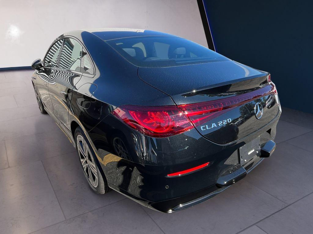صورة 2 لـ 2027 Mercedes-BENZ CLA