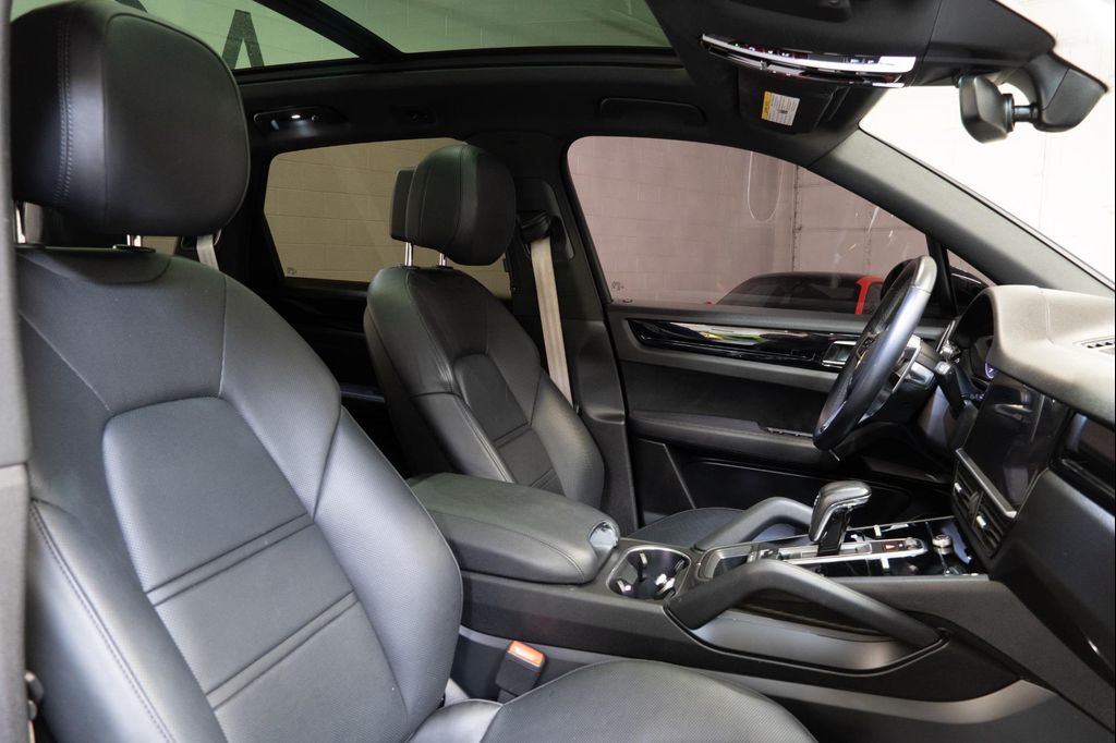 2021 Porsche CAYENNE S thumbnail 15