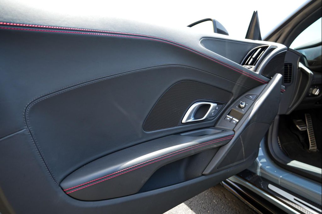 2020 AUDI R8 5.2 V10 PERFORMANCE 缩略图 16