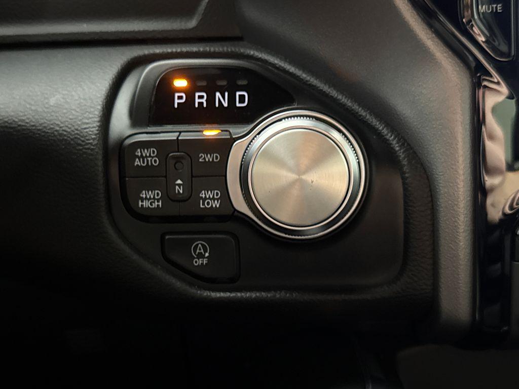 صورة مصغرة 19 لـ 2023 RAM 1500 LARAMIE