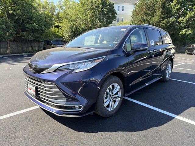 New 2026 Toyota Sienna Limited