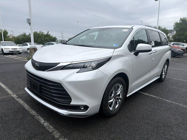 New 2026 Toyota Sienna XLE